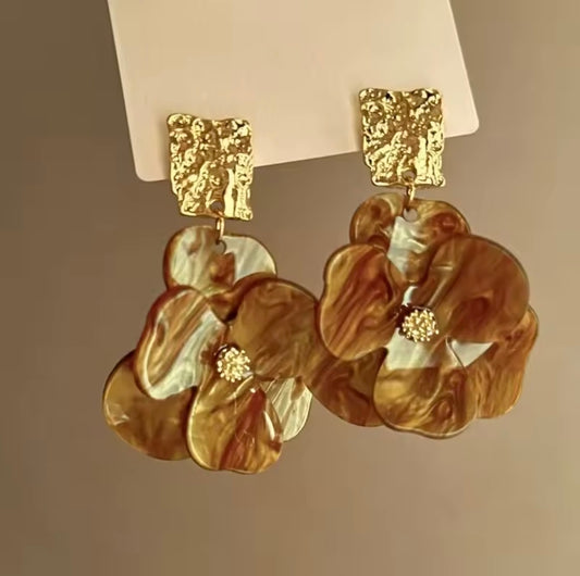 Elegant Flower Drop Earrings with Gold Accents
