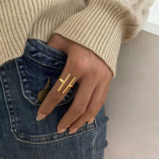 Parallel Bar Ring - Gold